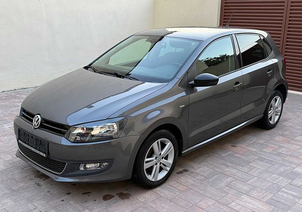 VW POLO MATCH 1.2 MPI SIMPLU/ASPIRAT 2013 Adus din Germania Piele partial Climatronic Scaune Incalzite Senzori de parcare Carplay Jante orig. Km reali