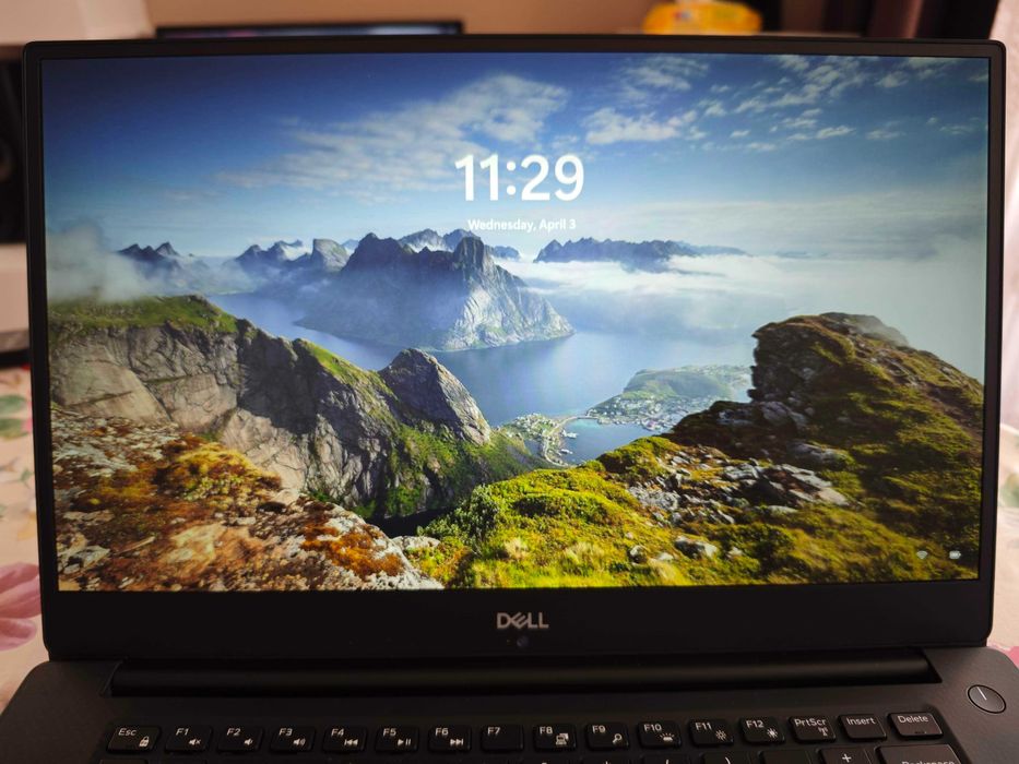 Dell Precision 5530 i7-8850H RAM 32 HDD 512 Quadro P1000 FHD IGZO