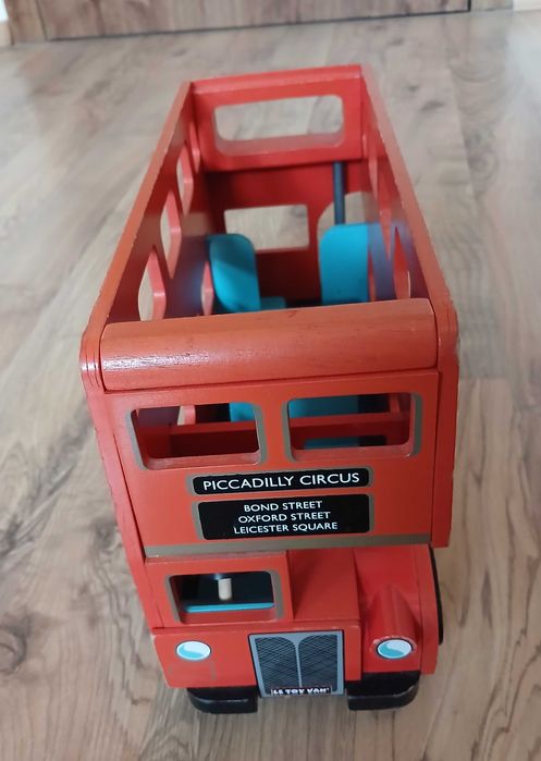 Лот от 3 дървени играчки