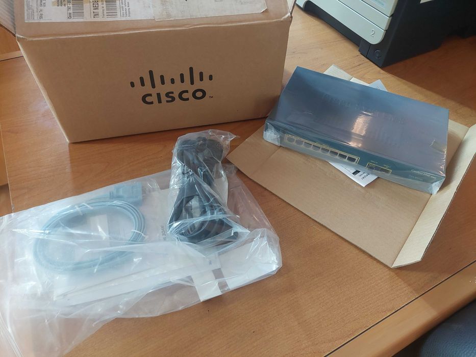 Switch profesional CISCO Catalyst 2940