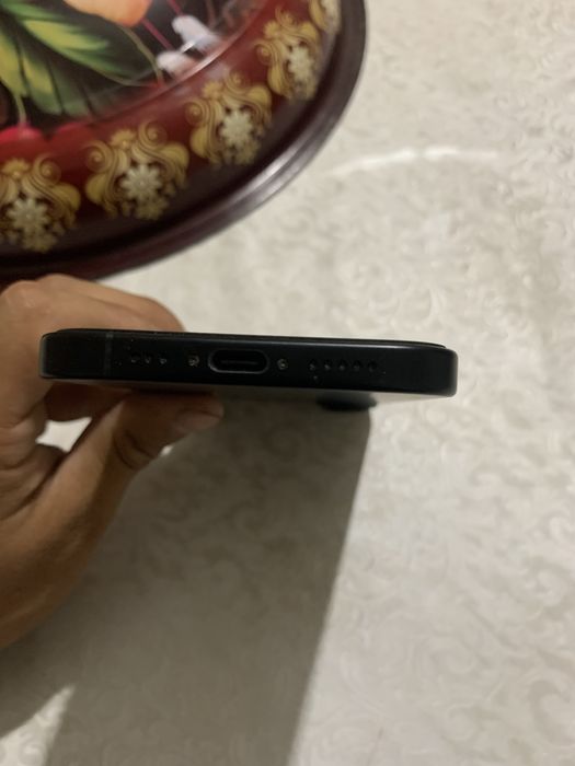 Айфон 16 в хорошем состояние