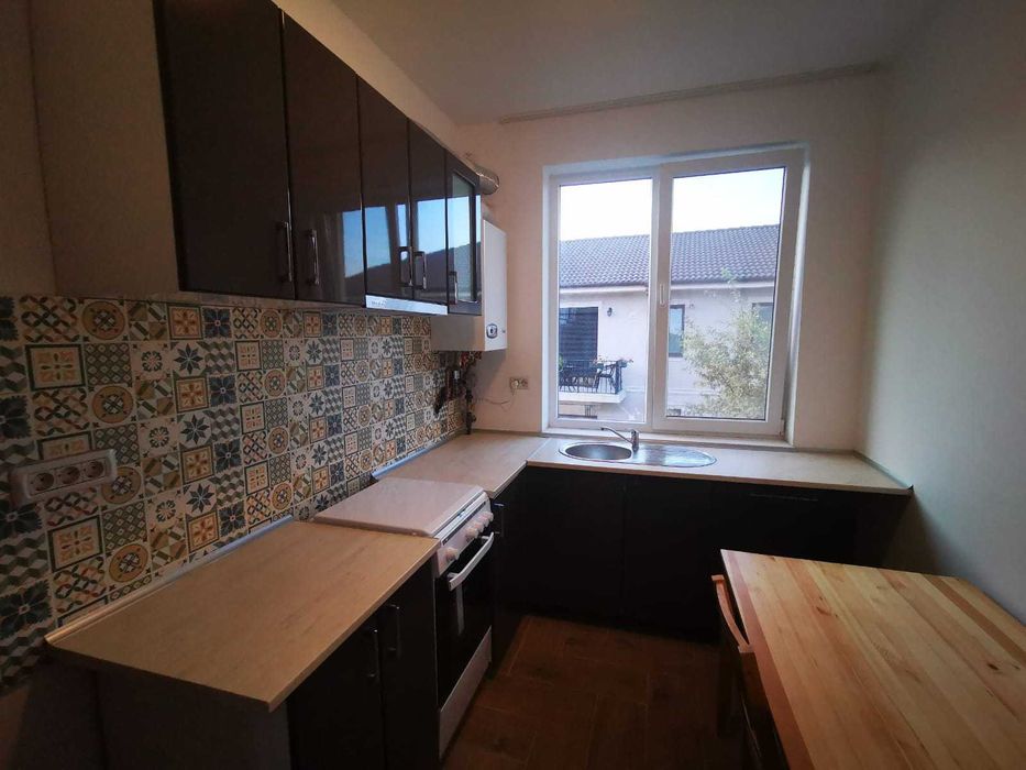 Proprietar inchiriez apartament 2 camere bloc nou