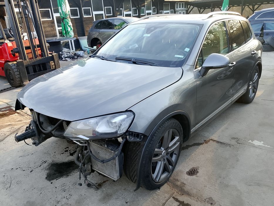 VW Touareg 4.2 TDI V8 , CKD мотор 340 к.с. ,2014 г. 60 броя на части