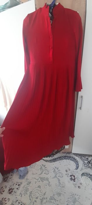 Продам платье не дорого