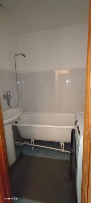 Сдам  2 ком квартиру