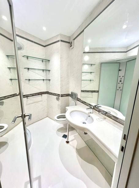 Дава се под наем Тристаен апартамент в София, Витоша - 135 кв.м за 1100 € - Снимка #7