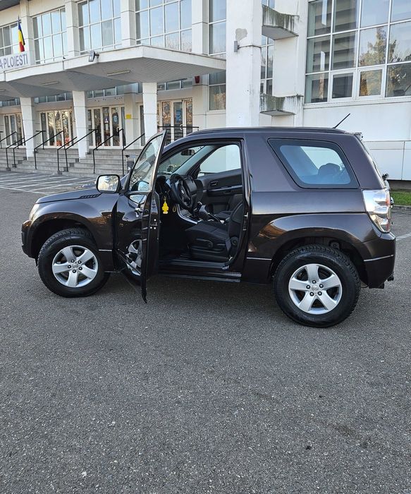 Suzuki grand vitara, masina greu de procurat, arata foarte bine 2014