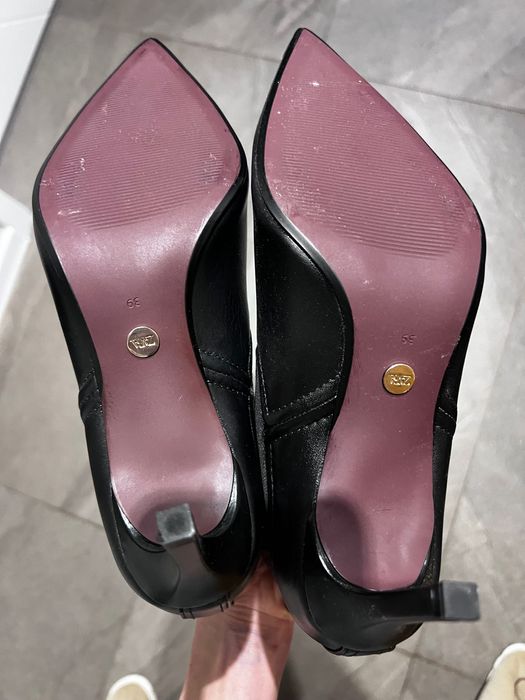 Кожени обувки Zara