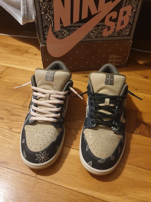 Nike dunke Travis Scott