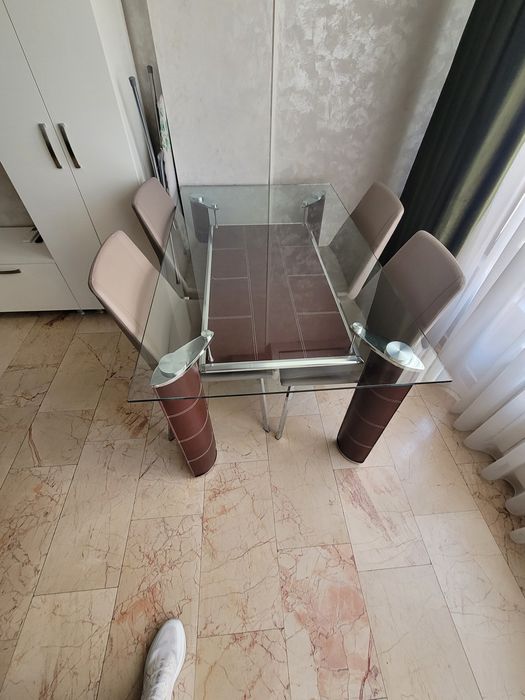 Masa acaju+4 scaune mobexpert