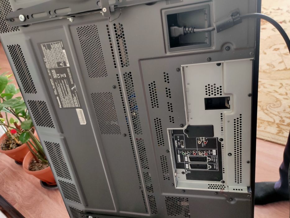 Продам телевизор Panasonic 42 диагональ