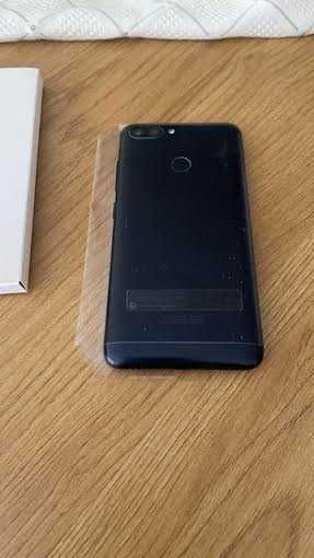 Телефон Asus Zenfone 4 Max