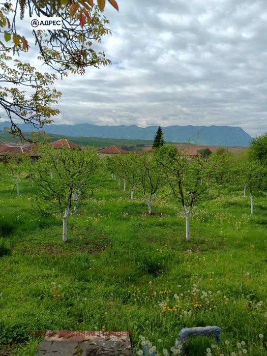 Парцел в Враца, област-с.Лиляче площ 1156 цена 22000