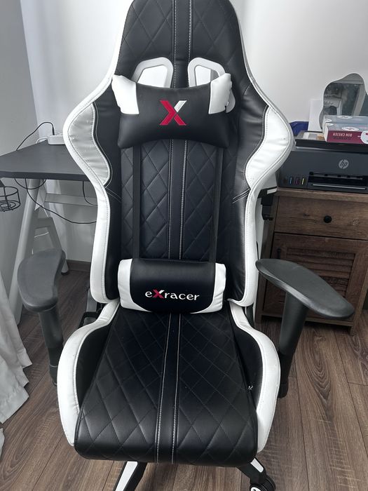 Masa si scaun de gaming
