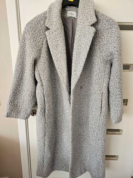 Ново палто Reserved, L размер