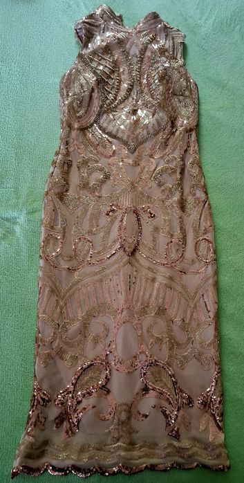 Rochie elegantă paiete/champagne – purtată o singură dată