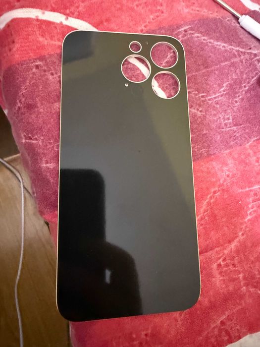 iphone 16 черно задно стъкло и 13pro