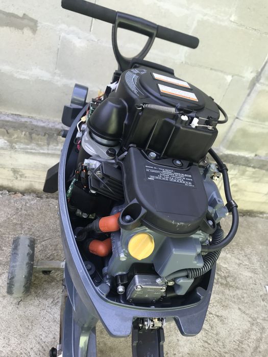 Ямаха- извънбордов двигател за лодка