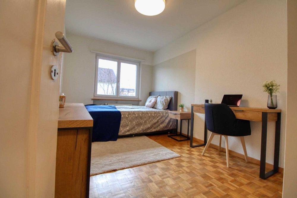 Дава се под наем Двустаен апартамент в София, Център - 70 кв.м за 408 € - Снимка #3