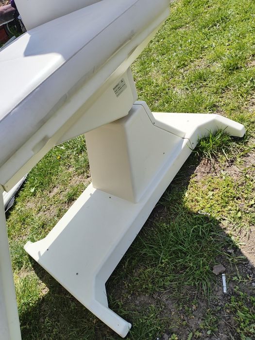 Професионален козметичен/медицински стол.