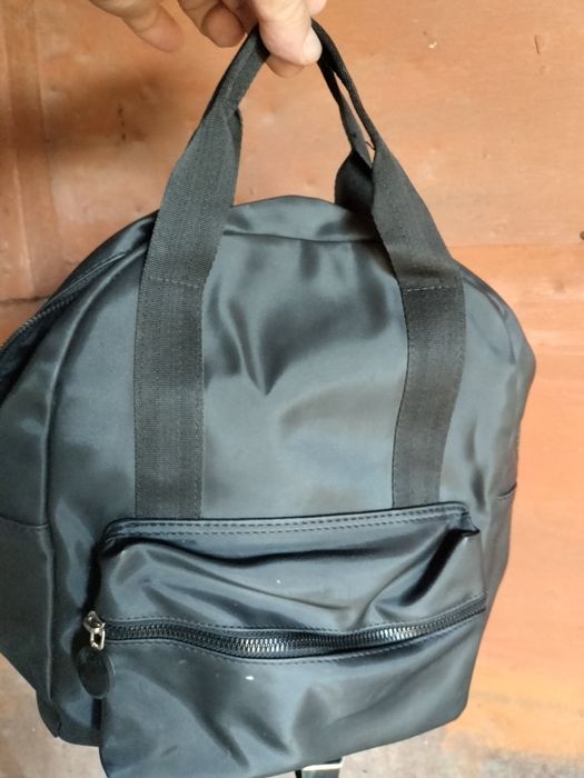 Сөмкелер сатылады