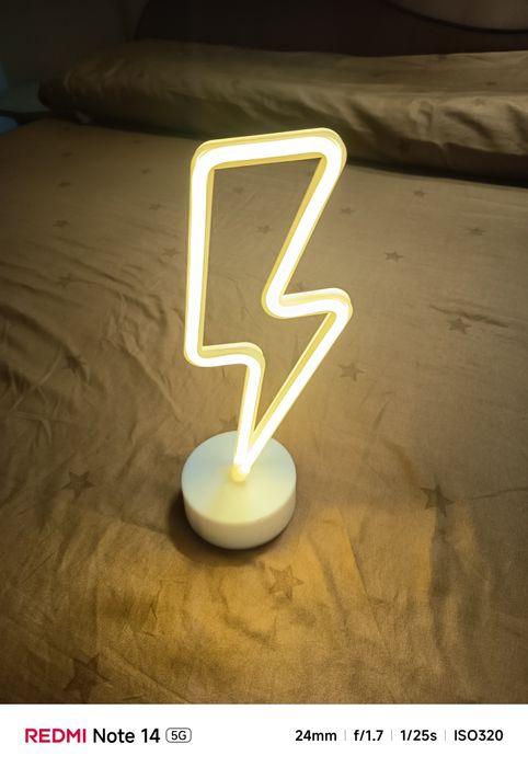 Lampa de birou impecabil