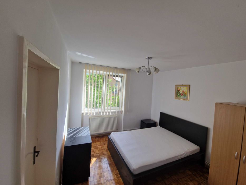 ap 2 camere de închiriat  M Viteazu, et 3