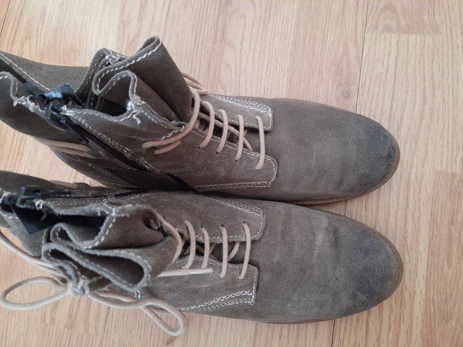 Дамски боти номер 39