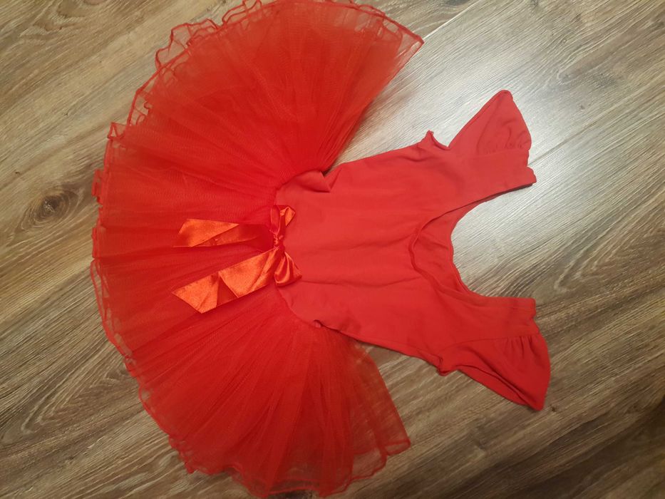 Costum dansuri  gimnastica  rochiță i