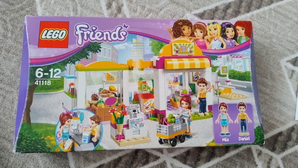 Лот от различни сетове конструктори на Lego Friends