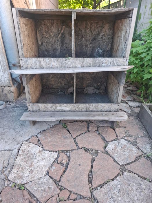 Насест для кур несушек