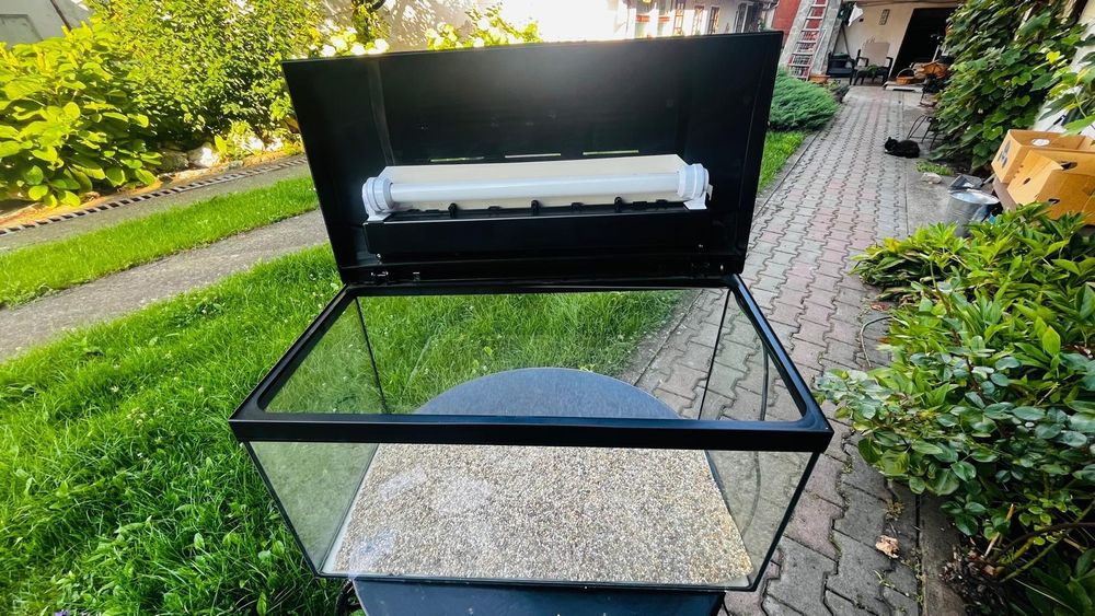Acvariu nou complet 60 × 30 × 37 cm, cu capac, iluminare și accesorii
