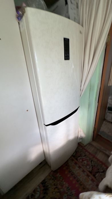 Срочно продам холодильник