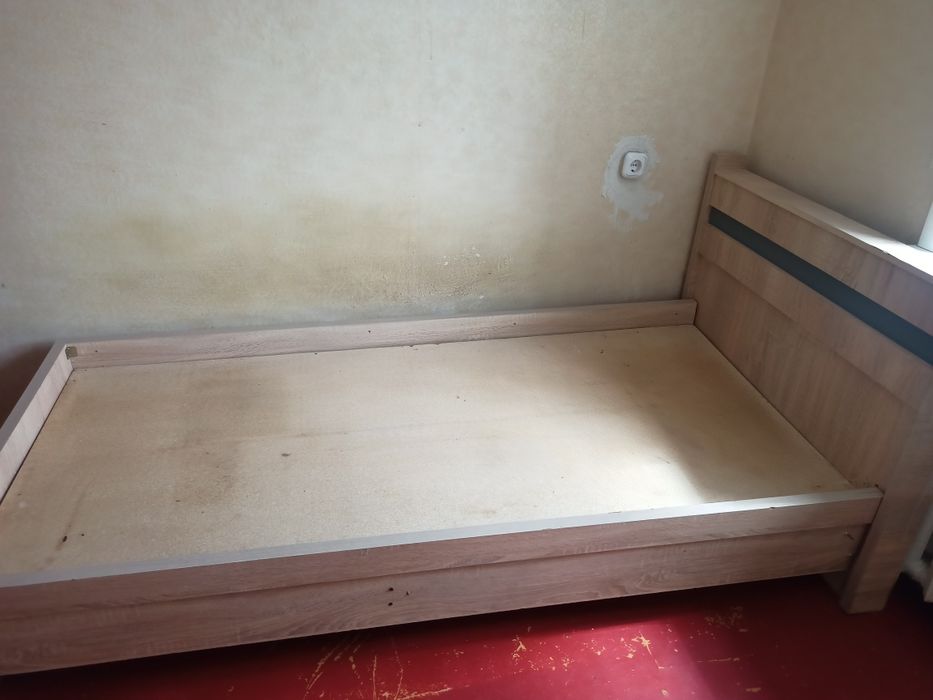 Продается кровать б/у