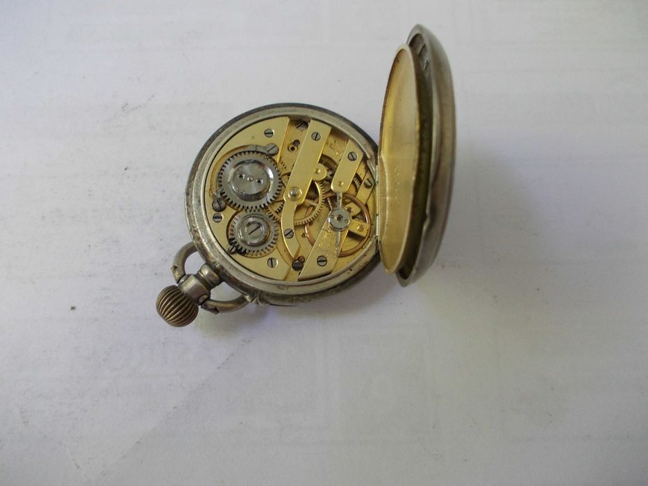 Ceas vechi din argint de buzunar defect 1