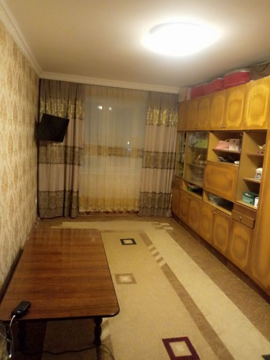 Срочно продаётся 3 комнатная на 4 этаже Городок Супер