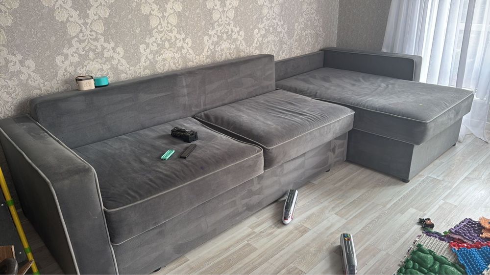 Продам диван удобный