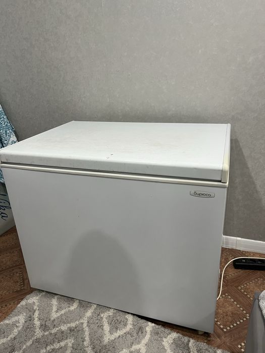 Продам морозильник Бирюса 260VK