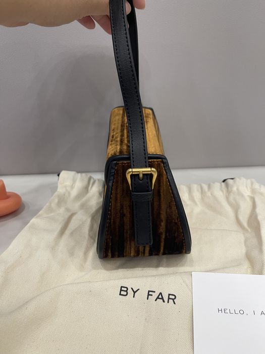 Сумочка by Far