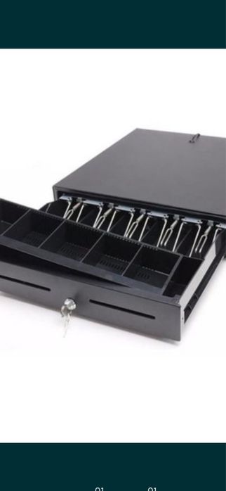 Денежный ящик, сейфы.