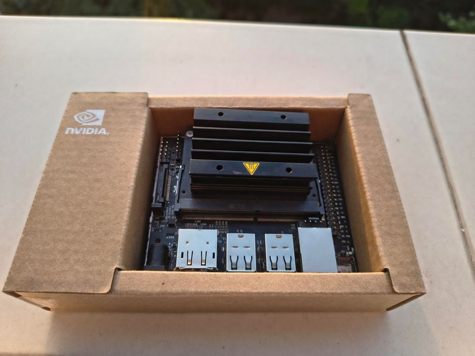 Nvidia Jetson Nano DevKit + Fan + Adapter