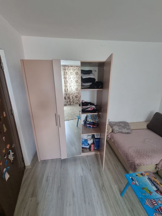 Sifonier cu oglinda