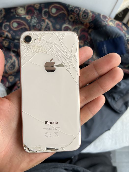 Айфон 8 продается