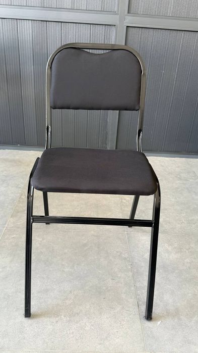 Стул офис учун хохлаган усилда