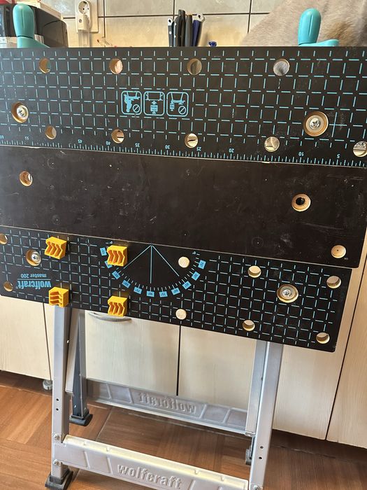 Masa de lucru multifunctionala