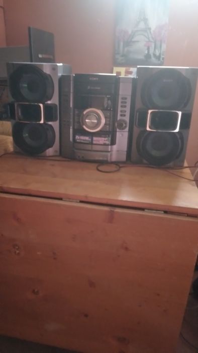 Музикални уредби Sony