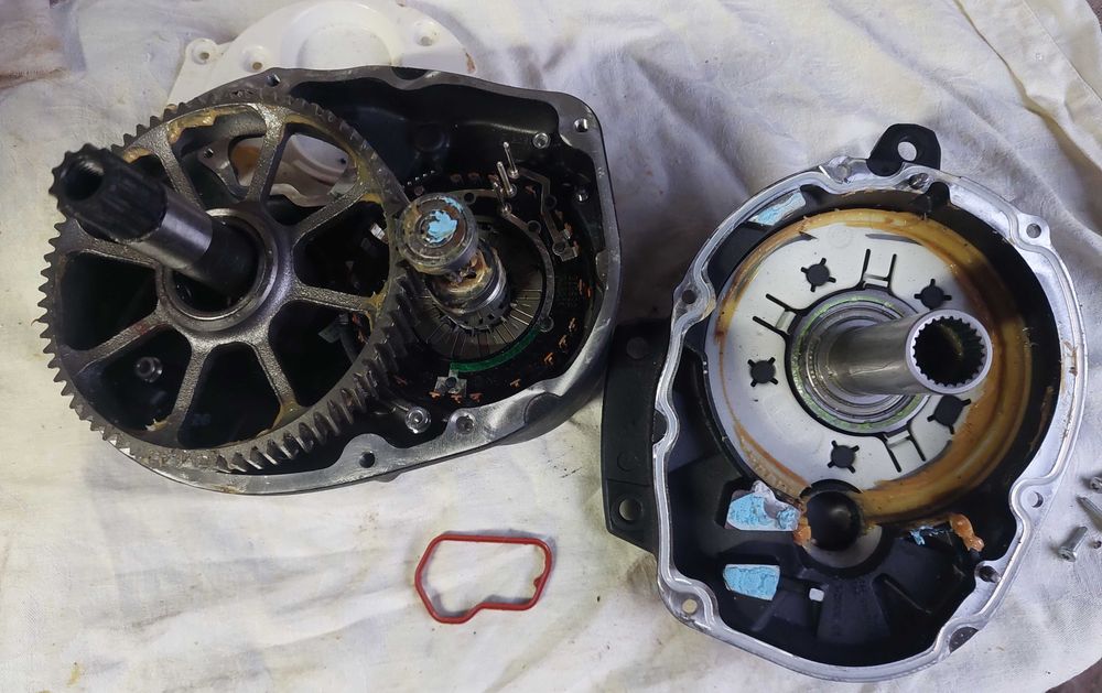 Motor Bosch Performance Line Gen3 BDU365 - defect