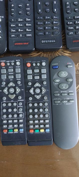 Продам пульты телевизору, DVD