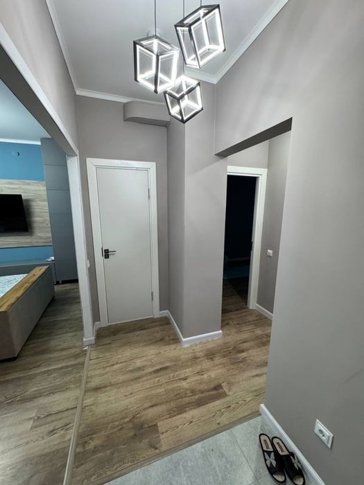 СРОЧНО ЧИРЧИК продается евро квартира новостройка 3/7/9