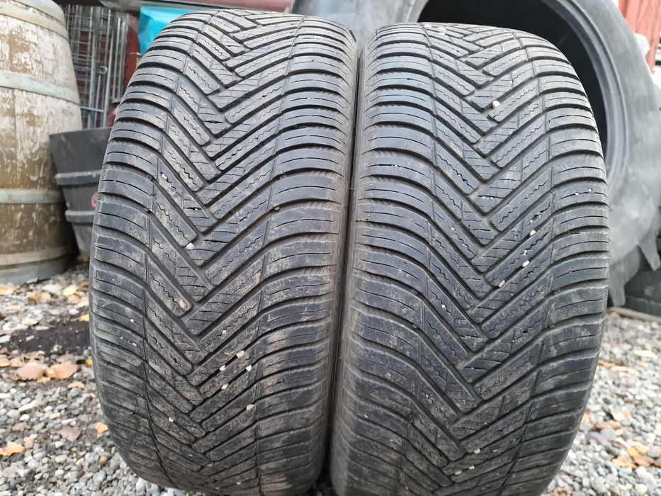 Anvelope 235/55R17 marca Hankook, DOT 2021,6 mm